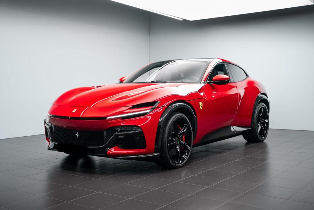 Ferrari Purosangue Red Black Front