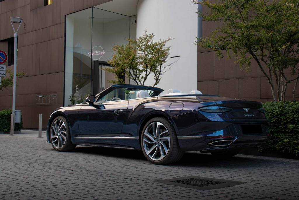 Bentley GTC Speed Blue Rear