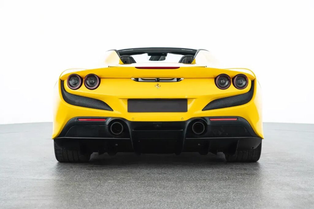 imgi_62_Ferrari-F8-Spider-Yellow-Rear-2