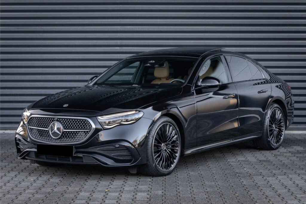 Mercedes-Benz E-Class 450d Front 2