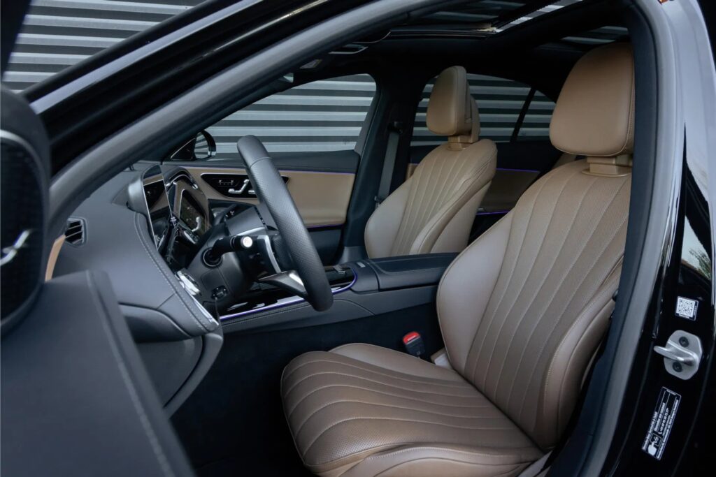 Mercedes-Benz E-Class 450d Interior 3