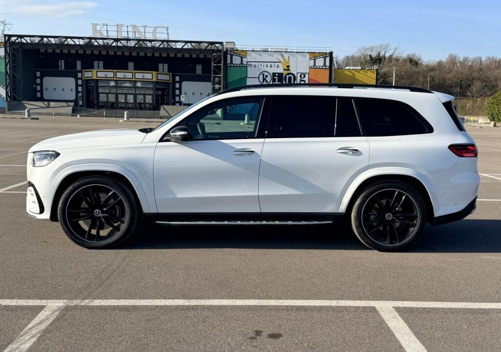 Mercedes-Benz GLS Side