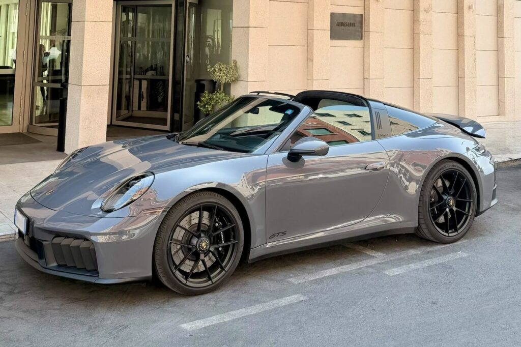 Porsche 911 Targa GTS Croatia Crop